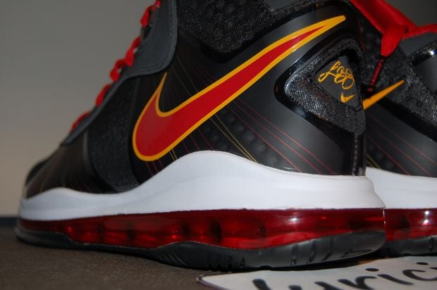 nike-lebron-8-v2-miami-heat-pe-away-7