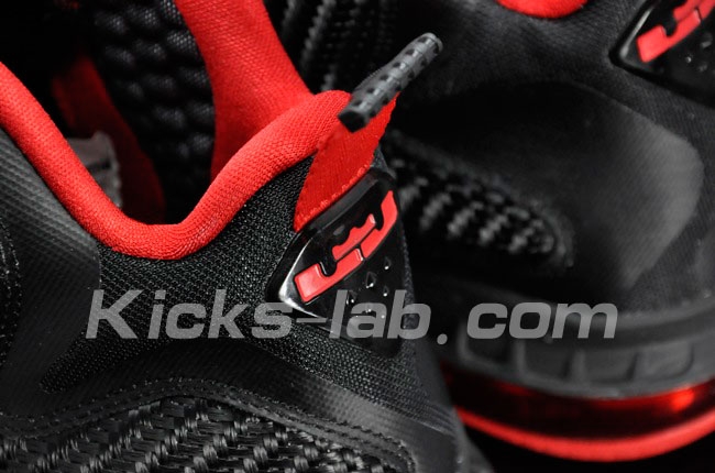 nike-lebron-9-more-images-3