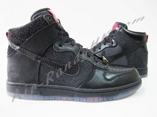 nike dunk mighty crown
