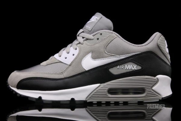 Nike Air Max 90 - Medium Grey - Available Now