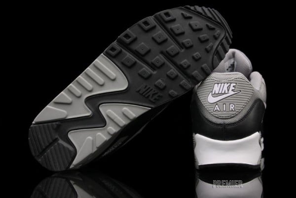 Nike Air Max 90 - Medium Grey - Available Now