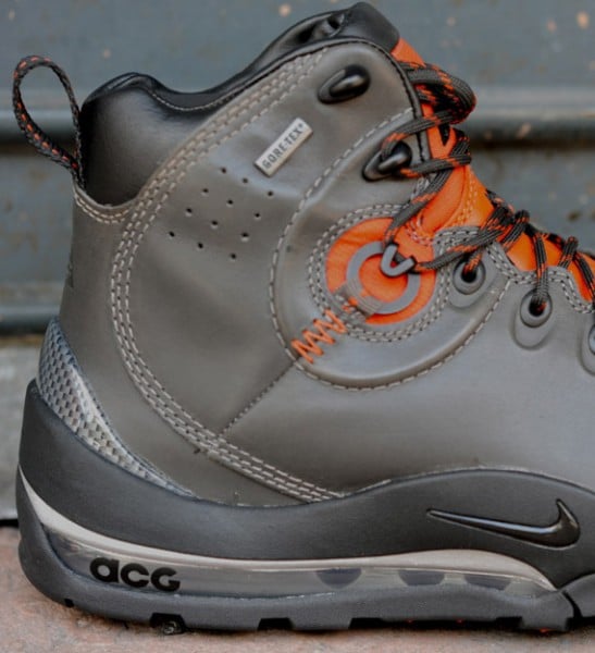 Nike ACG Premium Boot - Midnight Fog/Dark Copper - New Images