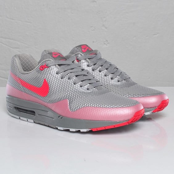 Nike Air Max 1 Hyperfuse "Solar Red"