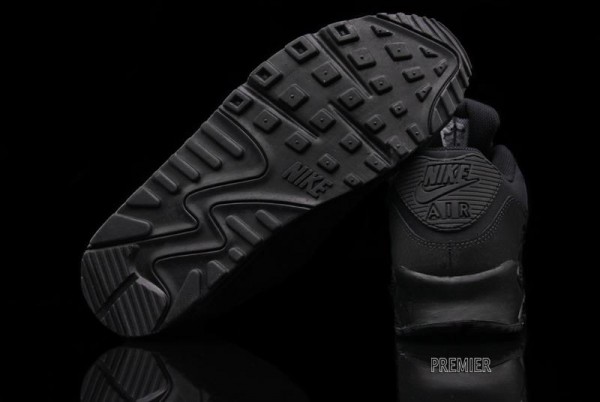 Nike Air Max 90 "Black Ripstop" - Now Available