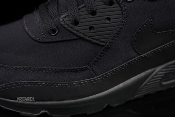 Nike Air Max 90 "Black Ripstop" - Now Available