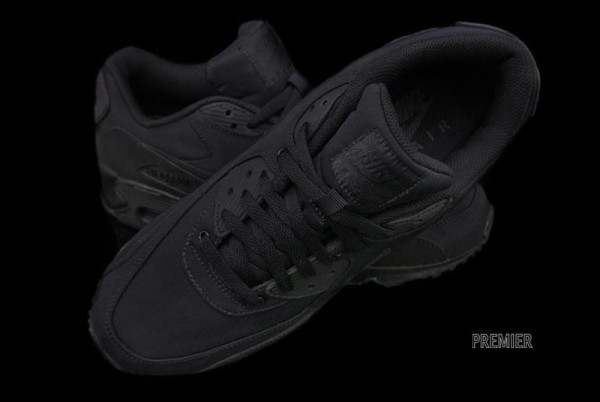 Nike Air Max 90 "Black Ripstop" - Now Available