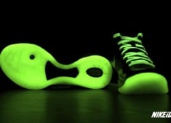 Nike-Hyperdunk-2011-iD-Glow-in-the-Dark-Sample-2