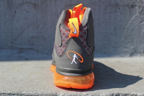 Release Reminder: Nike Air Max Jr. - Dark Grey/White-Total Orange