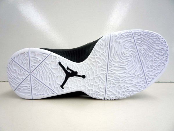 air-jordan-2011-a-flight-more-images-release-info-3