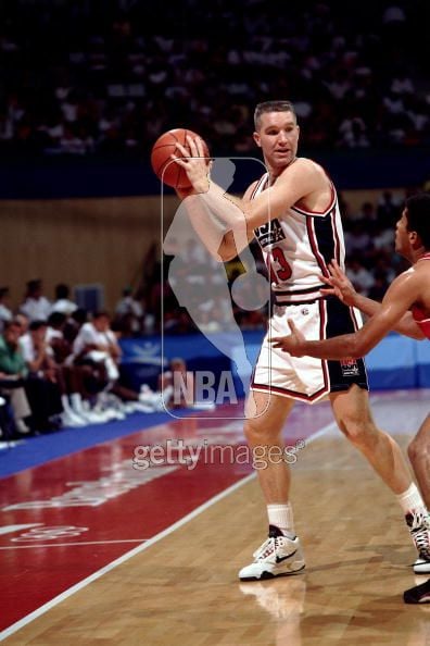 Chris Mullin looking for an Open Man 1992 Olympic
