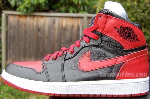 1 Day Left: Air Jordan 1 Banned Giveaway