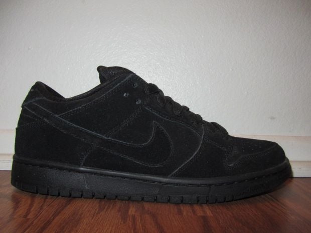 nike dunk low all black