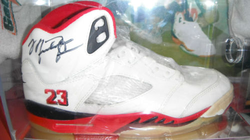 Autographed-OG-Air-Jordan-V-(5)-Fire Red