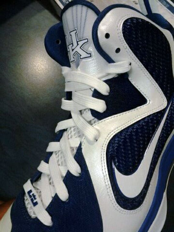 Nike LeBron 9 "Kentucky" Home PE - Teaser