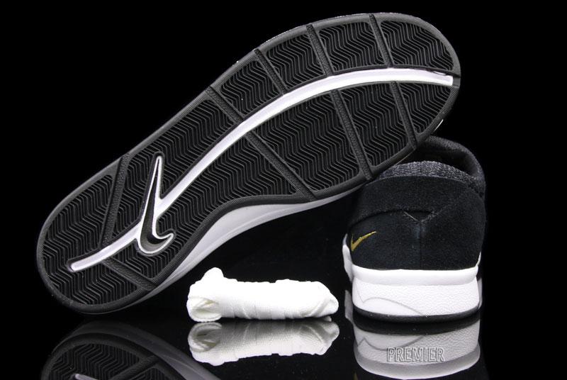 nike zoom gold and black