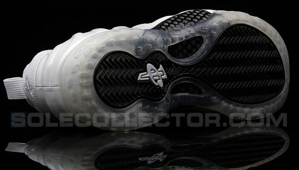 white-nike-air-foamposite-one-5