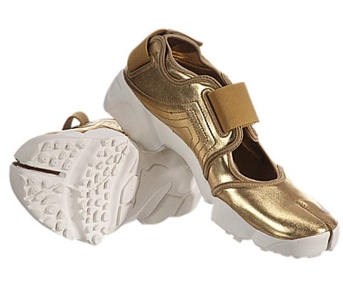 Women's Nike Air Rift MTR - Metallic Gold