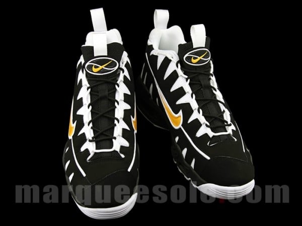 nike-air-max-nm-black-white-maize-5