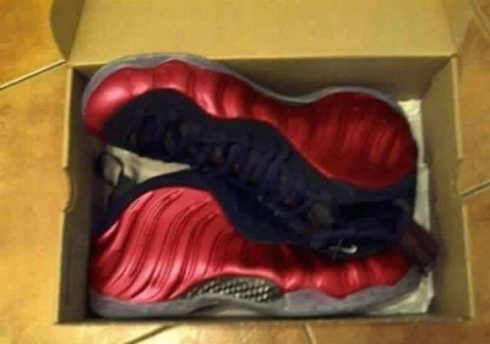 Nike Air Foamposite One ‘Metallic Red’ – More Images