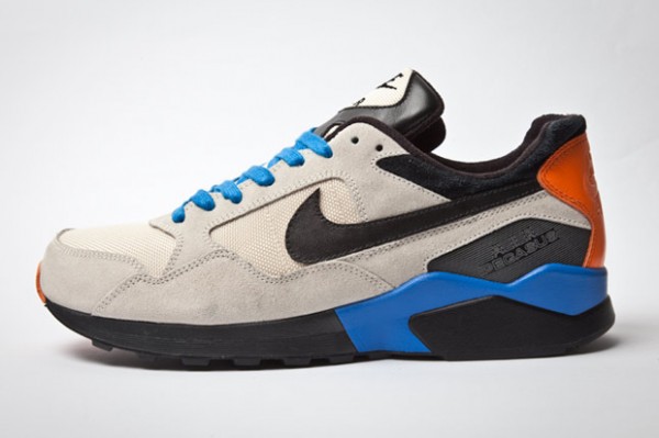 nike-air-pegasus-92-holiday-2011-3