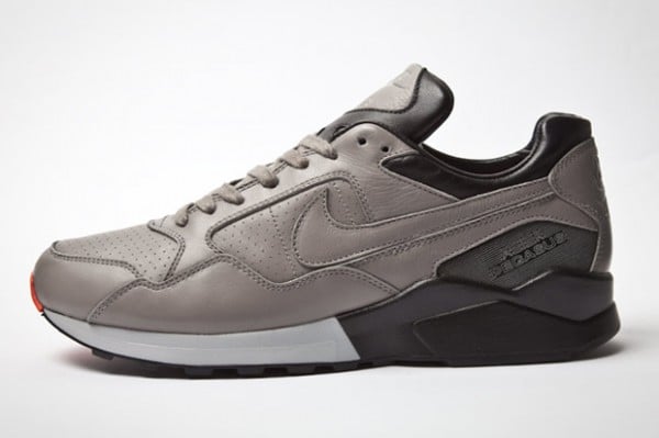 nike-air-pegasus-92-holiday-2011-5
