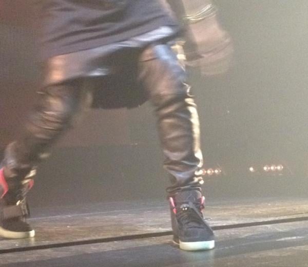 Nike Air Yeezy 2 Black/Pink – New Images