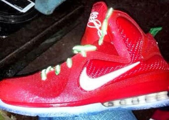 Nike LeBron 9 Christmas Day First Look