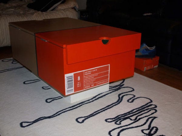 dimensions of nike shoe box