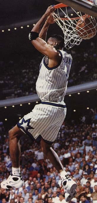 Penny Hardaway Dunking in Nike Flight One Home