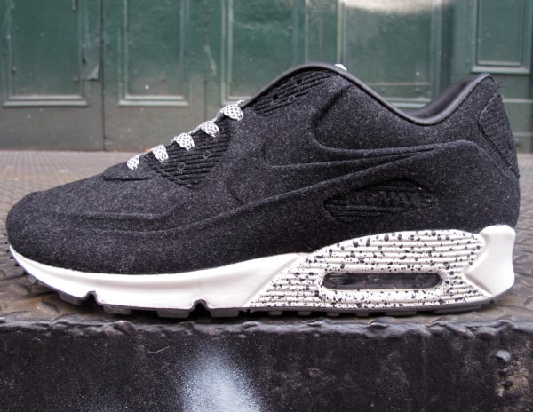 Nike Air Max 90 VT Midnight Fog - Now Available