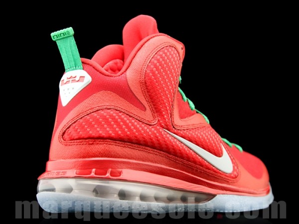 Nike LeBron 9 Christmas - New Images