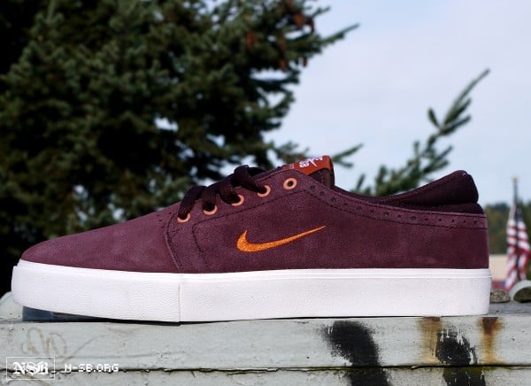 Nike SB Team Edition 2 'Virginia Tech Hokies' - April 2012