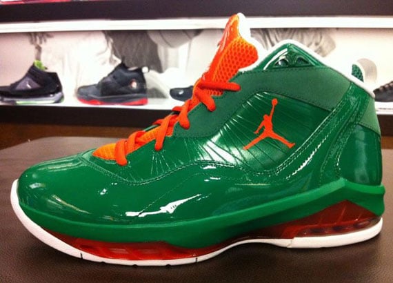 jordan-melo-m8-christmas