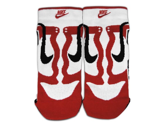 nike-dunk-be-true-to-your-school-socks-2