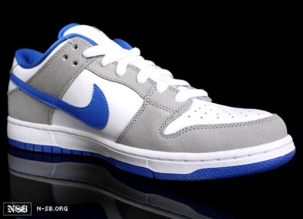 nike-sb-dunk-low-varsity-royal-white-2012-4