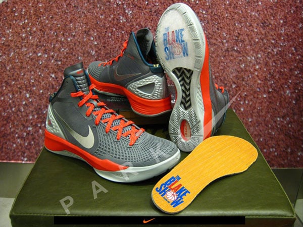 blake griffin hyperdunk 2011