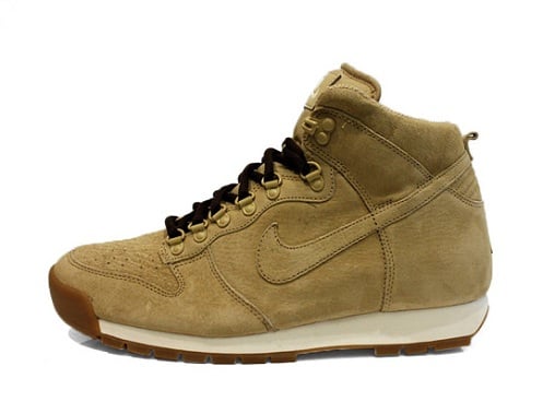 Nike Lava Dunk High - Spring 2012