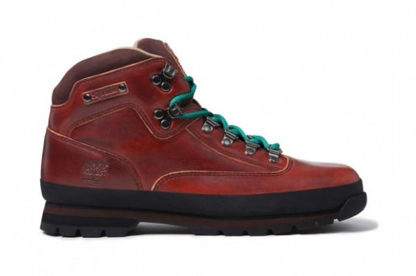 Release Reminder: Supreme x Timberland Euro Hiker