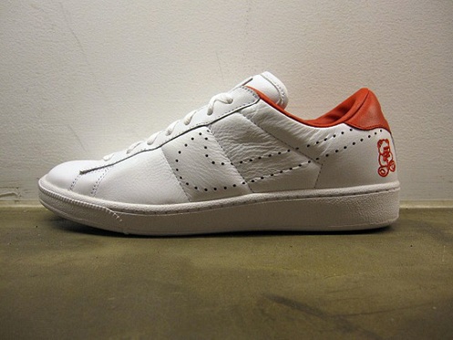 Release Reminder: Undercover x Nike Zoom Tennis Classic Teddy Bear Pack