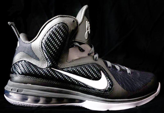 nike-lebron-9-cool-grey-2