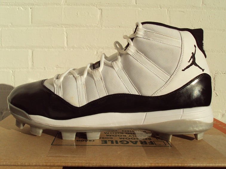 jordan 11 metal baseball cleats