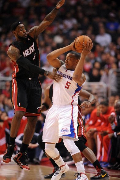 LeBron James Wear Nike LeBron 9 PE in OT Loss to LAC