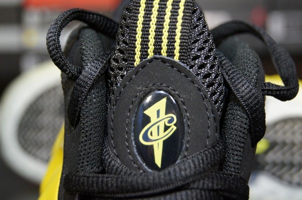 Nike-Air-Foamposite-One-'Electrolime'-aka-'Golden-State'-New-Detailed-Images-4