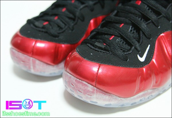 Nike Air Foamposite One 'Varsity Red' - More Images