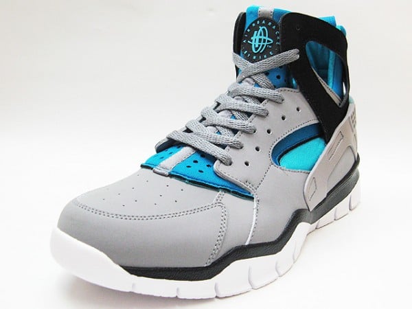 Nike Air Huarache BBall 2012 'Stealth' - First Look