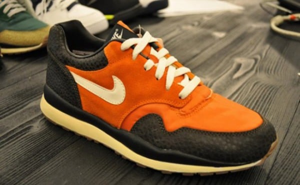 Nike Air Safari VNTG 'Orange/Black' - Fall 2012