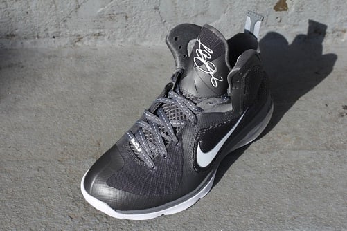 Nike LeBron 9 “Cool Grey” – Available Early