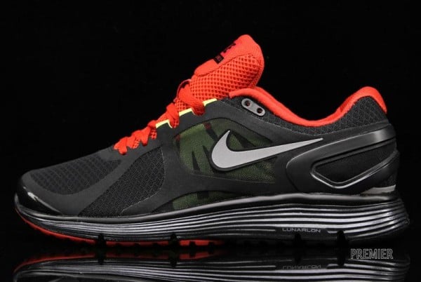 Nike LunarEclipse+ 2 'Black/University Red' - Now Available
