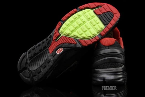 Nike LunarEclipse+ 2 'Black/University Red' - Now Available