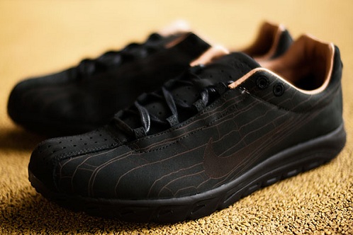 Nike Mayfly - Black/Brown